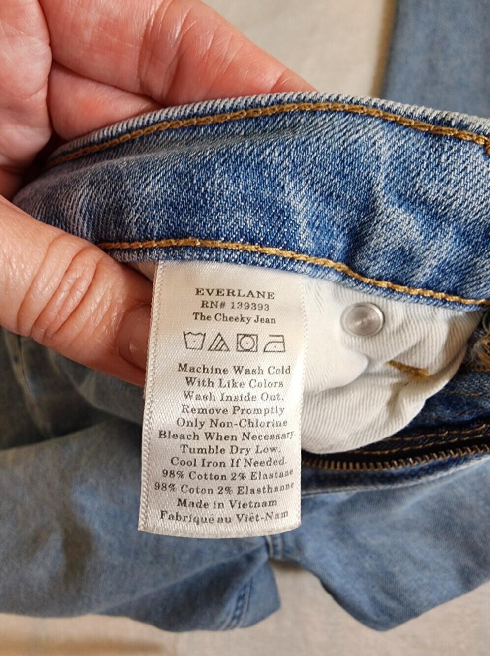 Everlane The Cheeky Crop Jeans Size 28 Light Wash Straight Leg - Picture 9 of 10